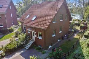 Charmantes Reihenendhaus in idyllischer Lage von Neu Fahrland