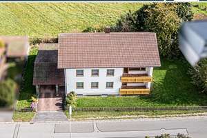 Familienfreundliches Zweifamilienhaus in ruhiger Lage – Die vollständige Adresse der Immobilie erhältst du vom Anbieter., 93453 Neukirchen bei Heiligen Blut – Vorschaubild 3