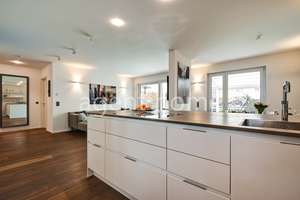 MÖBLIERT - CITY WOHNUNG - Tolle Wohnung mit Terrasse und Garten – Die vollständige Adresse der Immobilie erhältst du vom Anbieter., 70176 Rosenberg, Stuttgart – Vorschaubild 15