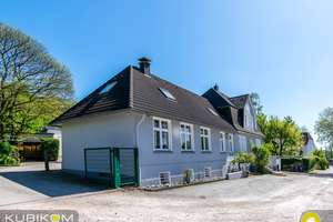 Außergewöhnlich Wohnen. Maisonette-Wohnung in Zweifamilienhaus zwischen Leichlingen und Aufderhöhe.