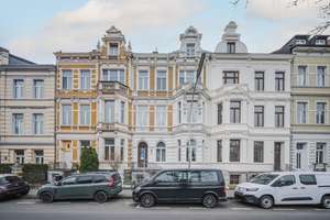 Perfekte Kombination aus Eigennutzung und Vermietung in Bestlage von Bonn! – Die vollständige Adresse der Immobilie erhältst du vom Anbieter., 53115 Weststadt, Bonn – Vorschaubild 2