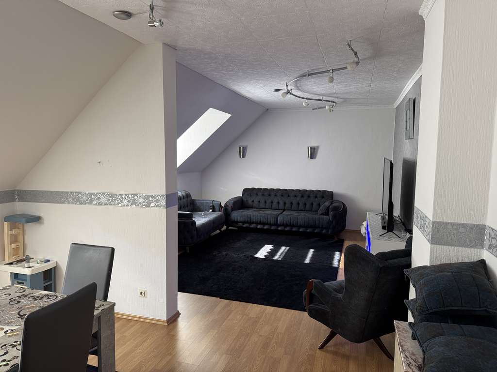 Immobilie in Mülheim an der Ruhr - Gepflegtes 3-Familien-/ Mehrfamilienhaus in Mülheim/ Nähe Oppspring u. Witthaus Busch - Bild 2