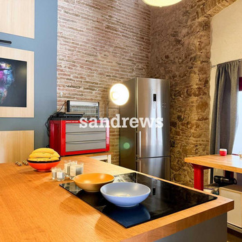Loft zu verkaufen im Zentrum von Figueres Offenes Design und Kamin