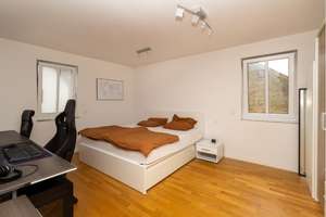 Wohnkomfort für jede Lebensphase – barrierefreie 3-Zimmer-Wohnung mit Balkon & Aufzug – Die vollständige Adresse der Immobilie erhältst du vom Anbieter., 97502 Euerbach – Vorschaubild 14