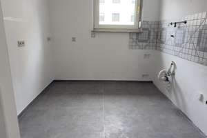 Frisch renovierte 3-Zimmer-Wgh. mit ca. 65 m² – neues Bad, moderne Fliesen & viel Gestaltungsmögl. – 68167 Neckarstadt-Ost/Wohlgelegen, Mannheim – Vorschaubild 4