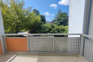 Lichterfüllte 3-Raum-Wohnung mit Blick ins Grüne