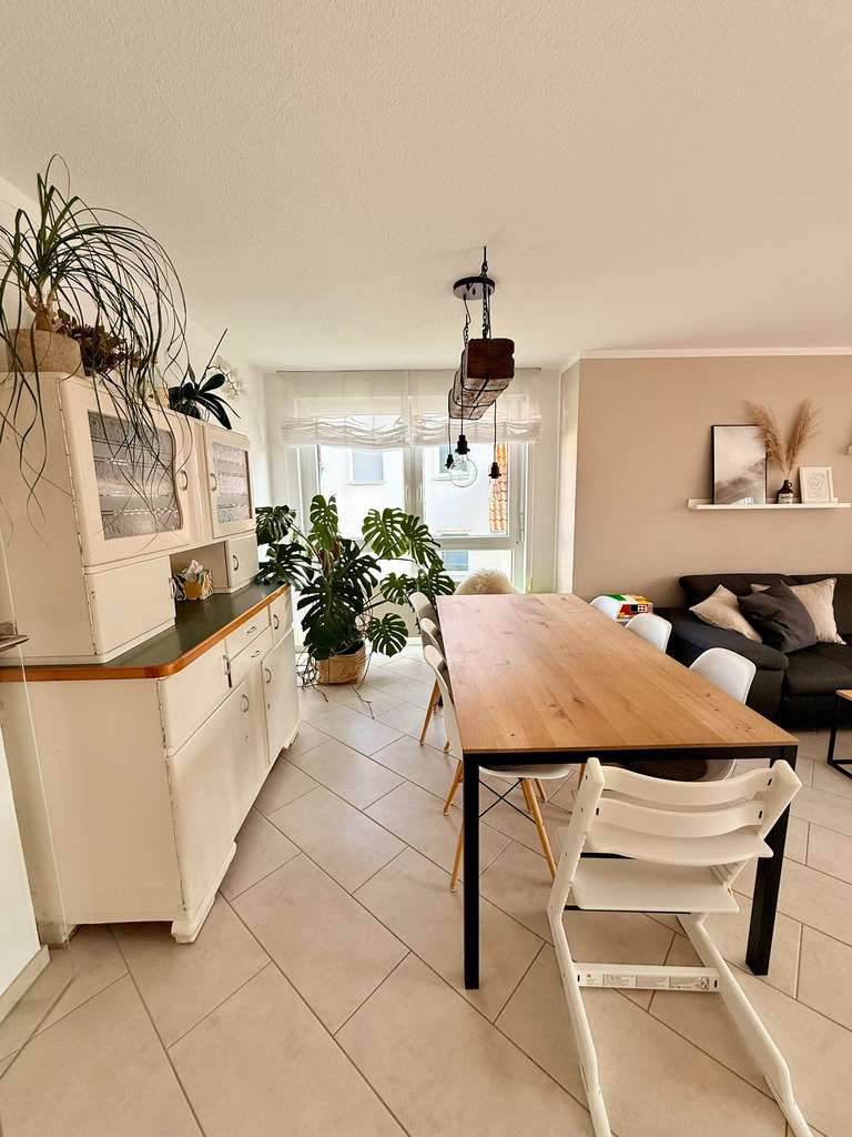 Immobilie in Walddorfhäslach - Ankommen. Durchatmen. Zuhause sein – stilvolle 4,5-Zimmer-Wohnung in Häslach - Bild 1