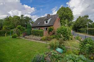 Einfamilienhaus in Timmendorfer Strand mit 5 Zimmern, Vollkeller, Garten und Garage für die Familie – Die vollständige Adresse der Immobilie erhältst du vom Anbieter., 23669 Timmendorfer Strand – Vorschaubild 8
