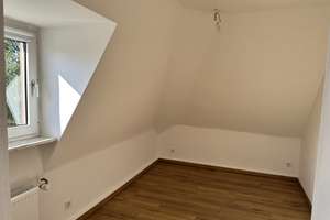 Gemütliche DG-Wohnung (2. OG) mit Einbauküche im Grünen von Do-Wambel-Süd! – Die vollständige Adresse der Immobilie erhältst du vom Anbieter., 44143 Wambel, Dortmund – Vorschaubild 2