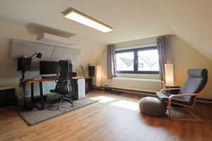 RESERVIERT | teilsaniertes Endreihenhaus mit Kamin, Balkon, Keller, Garage uvm. – Pinneberg (Kreis) – Vorschaubild 16