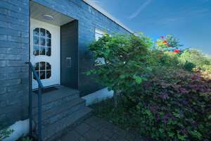 In gefragter Lage von Gräfrath Bungalow auf einer Ebene mit Garten mit mehr Platz als man meint!! – Die vollständige Adresse der Immobilie erhältst du vom Anbieter., 42653 Gräfrath, Solingen – Vorschaubild 4