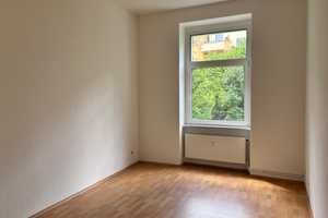 Freundliche und sanierte 2-Raum-Wohnung mit Balkon in Magdeburg – Stolzestr. 11, 39108 Magdeburg – Vorschaubild 5