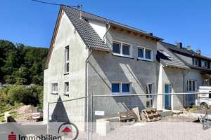 Einfamilienhaus mit Einliegerwohnung - NEUBAU - in Beckingen  – Die vollständige Adresse der Immobilie erhältst du vom Anbieter., 66701 Beckingen – Vorschaubild 1