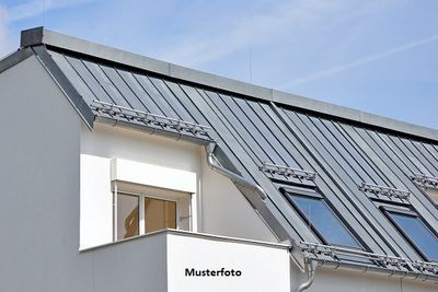 4-Zimmer-Wohnung mit Loggia und TG-Stellplatz