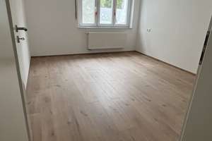 Erstbezug nach Sanierung! Ab sofort zu vermieten 3 Zimmer Wohnung für Berufstätige Paare  – Lerchenstr xx, 70176 Rosenberg, Stuttgart – Vorschaubild 3