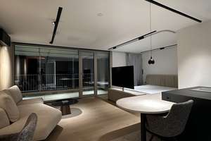 Exklusive Designerwohnung – luxuriös kernsaniert mit beeindruckendem Ausblick über Hannover – Hamburger Allee 6, 30161 Oststadt, Hannover – Vorschaubild 2