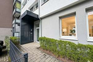 Hochparterre-Highlight: Bezugsfreie 2-Zimmer-Wohnung mit Einbauküche und Balkon  – Die vollständige Adresse der Immobilie erhältst du vom Anbieter., 50679 Deutz, Köln – Vorschaubild 2
