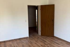 +++ Renovierte 2 Zimmer Wohnung, Balkon, neues Duschbad, Stellplatz möglich +++ – Merscheider Straße 224, 42699 Ohligs/Aufderhöhe/Merscheid, Solingen – Vorschaubild 4