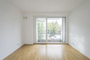 Lichtdurchflutetes Townhouse mit großzügiger Terrasse, zwei Loggien und exklusiver Ausstattung – Alarichstraße 18, 70469 Bahnhof Feuerbach, Stuttgart – Vorschaubild 6