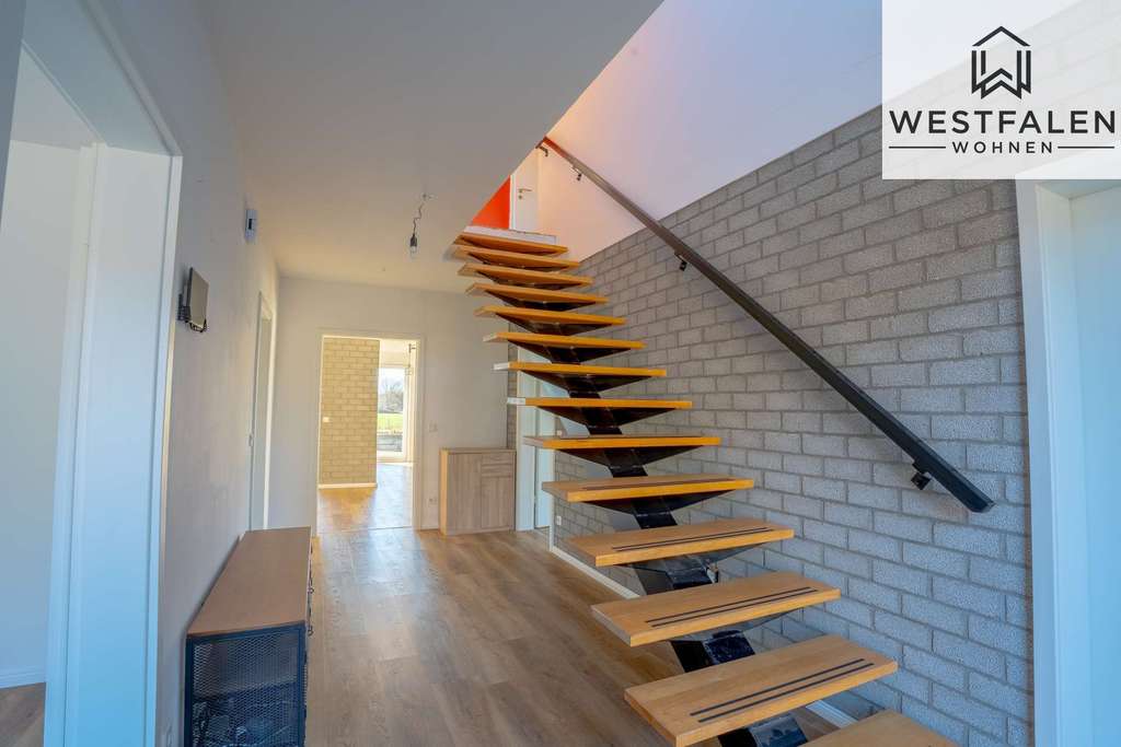 Immobilie in Ochtrup - Modernes Wohnen im Grünen – Familienhaus mit Pool und Photovoltaik in Ochtrup - Bild 2