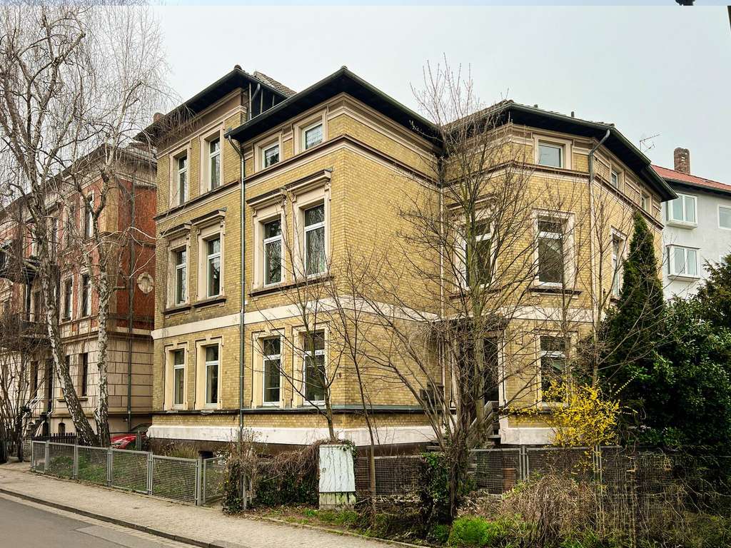 Stilvolles Altbau-Juwel in ruhiger Lage im östlichen Ringgebiet