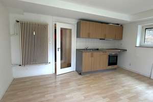 Einfache Studenten-oder Pendler Wohnung (ca. 30 m²) in Halbhöhenlage – Die vollständige Adresse der Immobilie erhältst du vom Anbieter., 70184 Bopser, Stuttgart – Vorschaubild 4