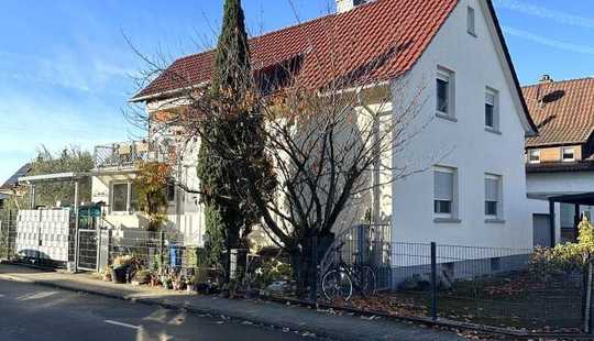 Bild von 2-Fam.-Haus mit Garage u. Doppel-Carport in Griesheim