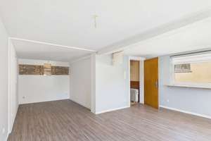 Einfamilienhaus mit Scheune, Pferdeställen, großzügigen Garten und Zusatzgebäude in Altenstadt – Die vollständige Adresse der Immobilie erhältst du vom Anbieter., 63674 Altenstadt – Vorschaubild 4