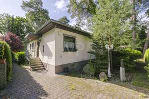 Bungalow mit Bonusfläche: 86 m² Wohnen, 2 Bäder + 2 Extra-Räume im Untergeschoss – 14089 Gatow, Berlin – Vorschaubild 2