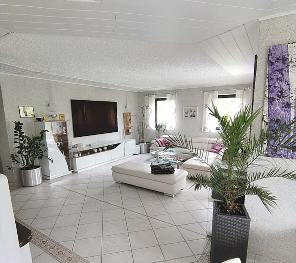 Immobilie in Gerhardshofen - Elegantes Einfamilienhaus mit 4 Zimmern in Gerhardshofen - Bild 3