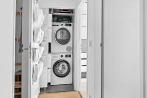 Über den Dächern des Generalsviertels: 4-Zimmer-Wohnung mit Aufzug und Loggia  – Die vollständige Adresse der Immobilie erhältst du vom Anbieter., 20253 Hoheluft-West, Hamburg – Vorschaubild 11