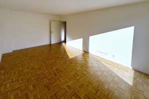 NAHE MÖGELDORFER PLÄRRER UND TIERGARTEN: 2-ZIMMER-ETW MIT SÜDLOGGIA, EBK UND 2 AUSSEN-STELLPLÄTZEN – Ostendstraße 212, 90482 Mögeldorf, Nürnberg – Vorschaubild 5