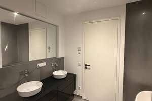 Luxuriöse  3rd -floor-Penthousewohnung mit exklusiver Dachterrasse +2 Balkonen im Holzhausenviertel – 60322 Nordend-West, Frankfurt am Main – Vorschaubild 11