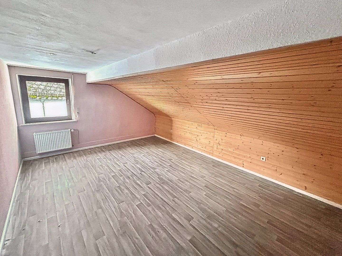 Immobilie in Elkenroth - Freistehende Familienidylle auf großzügigem Grundstück in Elkenroth - Bild 1