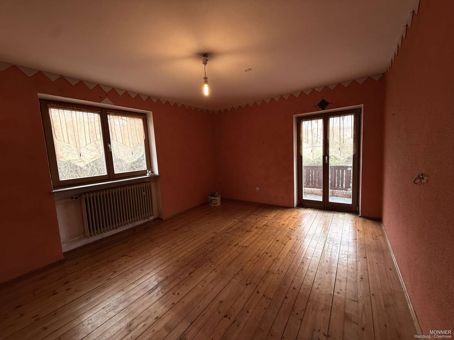 Immobilie in Trostberg - Idyllisches Ein,- bis Zweifamilienhaus in bester Lage - Bild 1