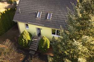 Solide gebaut, flexibel nutzbar – Einfamilienhaus mit Garten, Terrasse und viel Potenzial – Die vollständige Adresse der Immobilie erhältst du vom Anbieter., 14548 Schwielowsee – Vorschaubild 2