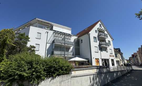 Kleine 2-Zimmer-Stadtwohnung mit Balkon und 1 Stellplatz im Doppelparker