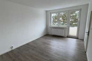 Schöne sanierte 2-Raum-Wohnung mit Balkon – Helsinkier Straße 17, 18107 Lütten Klein, Rostock – Vorschaubild 1