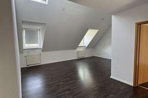 stilvolle 2-Zimmer-DG-Wohnung mit beeindruckender Raumhöhe - zentral in Mz-Kastel, von privat – Admiral-Scheer-Str. 11, 55252 Mainz-Kastel, Wiesbaden – Vorschaubild 16