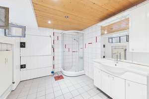 Gestalten Sie Ihr Traumhaus: Reihenendhaus mit gemütlichem Garten, Garage und Potenzial. – Die vollständige Adresse der Immobilie erhältst du vom Anbieter., 40472 Lichtenbroich, Düsseldorf – Vorschaubild 8