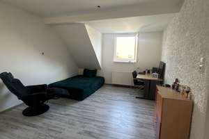 Möblierte 2-Zimmer Wohnung zur Zwischenmiete in Wuppertal Oberbarmen – Germanenstraße 13, 42275 Oberbarmen, Wuppertal – Vorschaubild 1