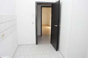 Komfortable Wohnung mit Balkon zum grünen Innenhof - neues Bad und neue Böden – Richardstraße 8, 9113 Schloßchemnitz, Chemnitz – Vorschaubild 8