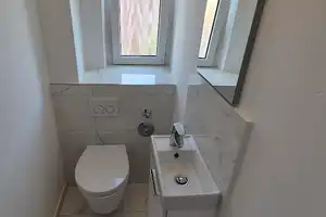 Frisch renovierte, helle 3-Zi-WHG mit Balkon und EBK in Stuttgart Ost – Kniebisstraße 32, 70188 Stuttgart – Vorschaubild 7
