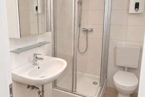 Frisch renoviertes 1-Zimmer-Apartment mit eigener Küche & eigenem Bad | Mannheim K2,9 | Ab 01.10. – 68161 Innenstadt/Jungbusch, Mannheim – Vorschaubild 4