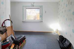 Tolles Reihenmittelhaus mit Terrasse und Carport in zentraler Lage – Die vollständige Adresse der Immobilie erhältst du vom Anbieter., 8056 Schedewitz/Geinitzsiedlung, Zwickau – Vorschaubild 7