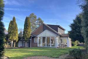 Voll möbliert: Wohnhaus mit 4 Apartments für Mitarbeiter