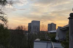Maisonette-DG mit 37 m² Süd-Dachterrasse, Grünblick & Designerbad – provisionsfrei | TG inklusive – Wolfratshauser Straße 94, 81379 Thalkirchen, München – Vorschaubild 3