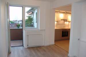 Lichtdurchflutete City-Wohnung: Über den  Dächer Düsseldorfs PROVISIONSFREI – Worringer Straße 7, 40211 Stadtmitte, Düsseldorf – Vorschaubild 3
