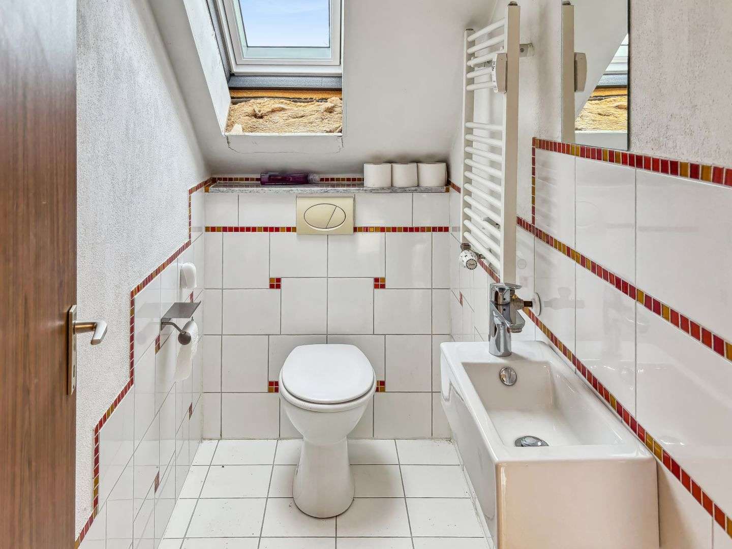 Immobilie in Meitingen - Sanierte 3,5-Zimmer-Dachgeschoss-Wohnung mit Gartenanteil  in Meitingen-Herbertshofen - Bild 0