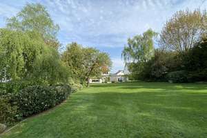 Charmante 30er Jahre Villa mit parkähnlichem Garten in Bad Driburg – Die vollständige Adresse der Immobilie erhältst du vom Anbieter., 33014 Bad Driburg – Vorschaubild 1